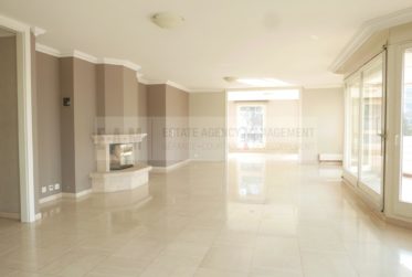 Rare find - high-end apartment / Objet rare - appartement de standing