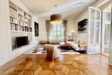 CADRE BUCOLIQUE / AUTHENTICITY STEPS AWAY FROM DOWNTOWN