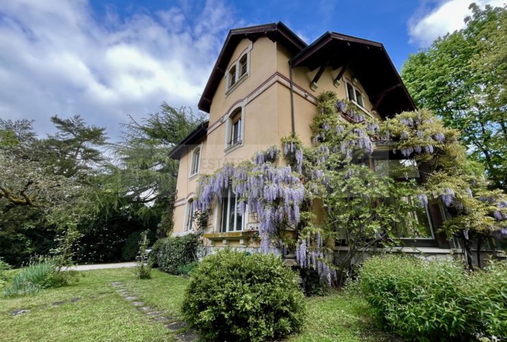 12 Rooms Haus, Villa