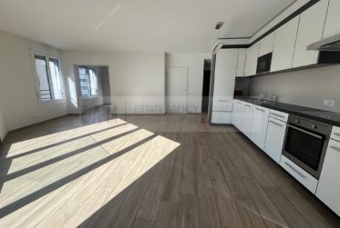 3 Rooms Wohnung, Möblierte Wohnung